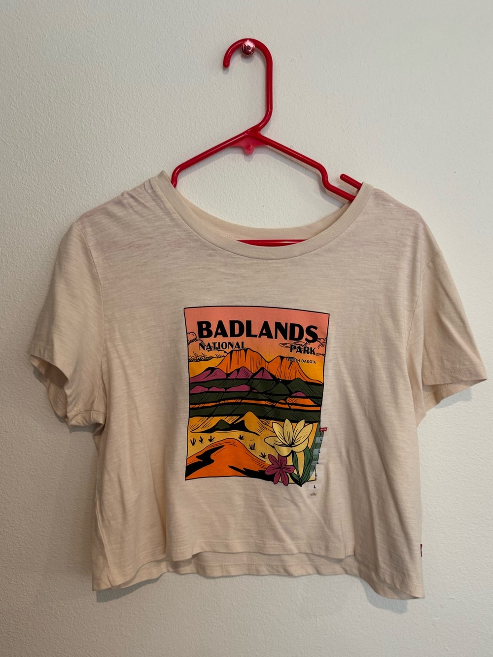 Levi’s Graphic Crop Tee - Cream